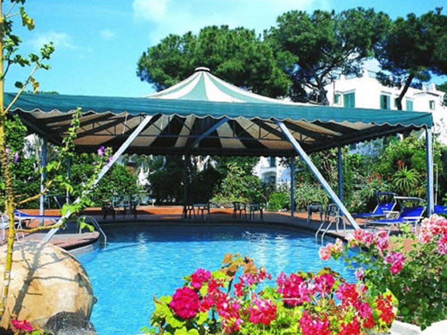 Vacanza Ischia 4 stelle Offerta Agosto Hotel Isolaverde con Piscine, Terme, Ristorante e Relax Lastminute