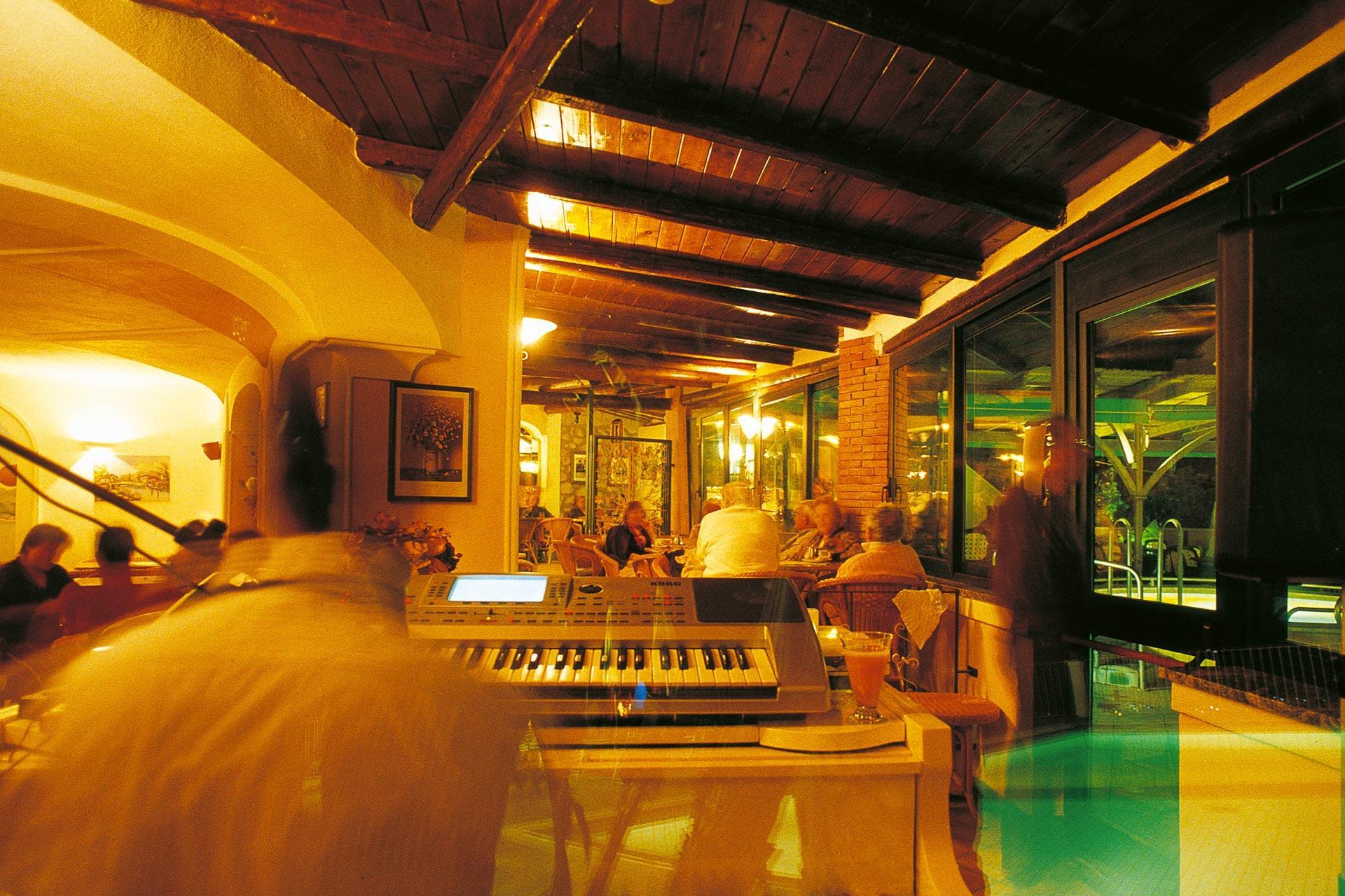 Settembre Estate Ischia Carlo Magno 4 Stelle Piscine Vista Mare Offerta Benessere e Vacanza Lastminute