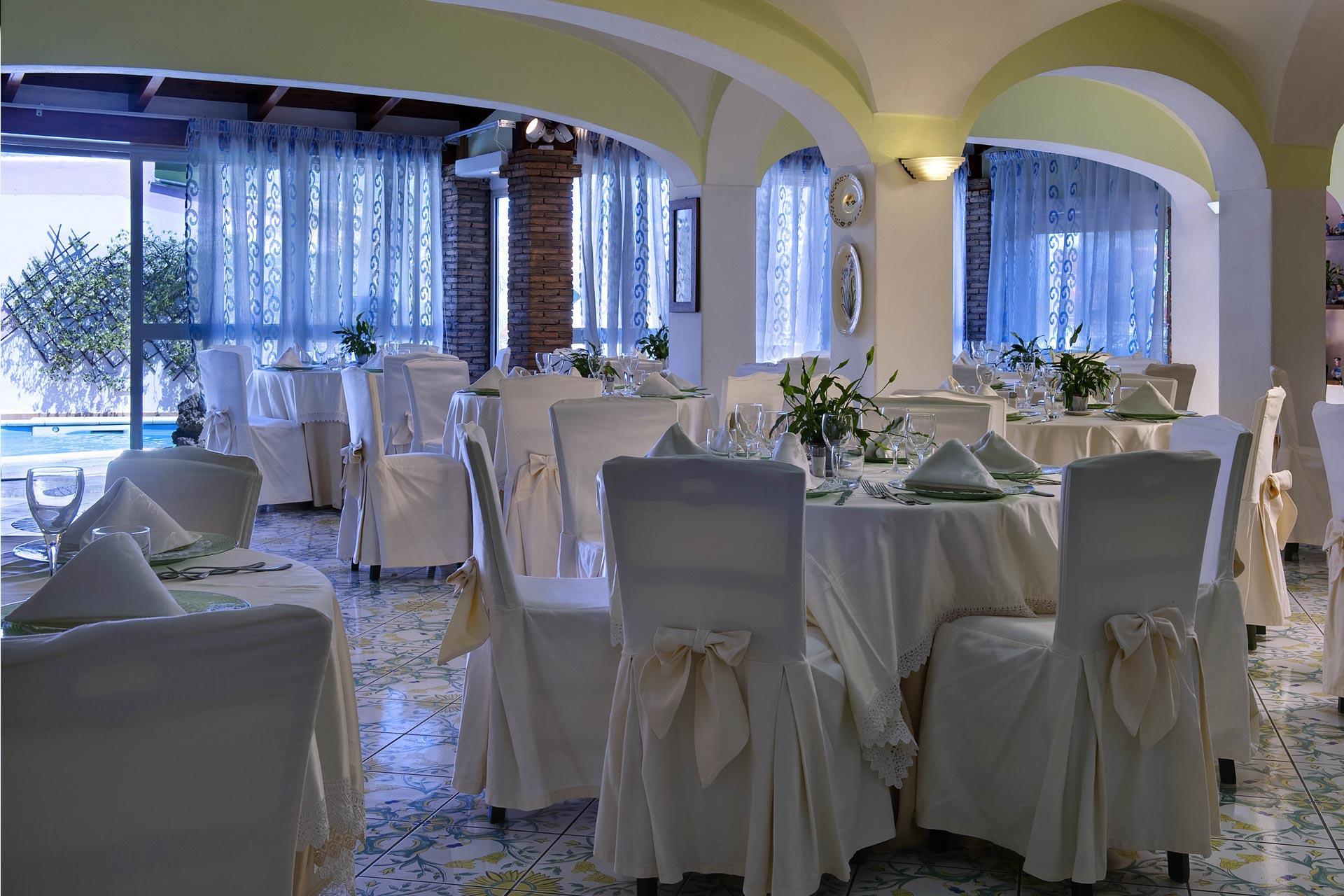 Settembre Vacanza Ischia Estate Carlo Magno Piscine Trattamenti Benessere Offerta 4 Stelle Forio