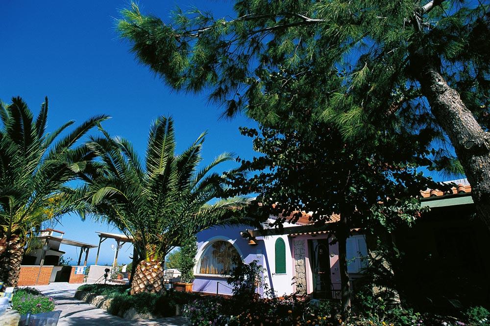 Offerta Ottobre Forio Piscine Vista Mare Trattamenti Benessere Prenotazioni Carlo Magno 4 Stelle
